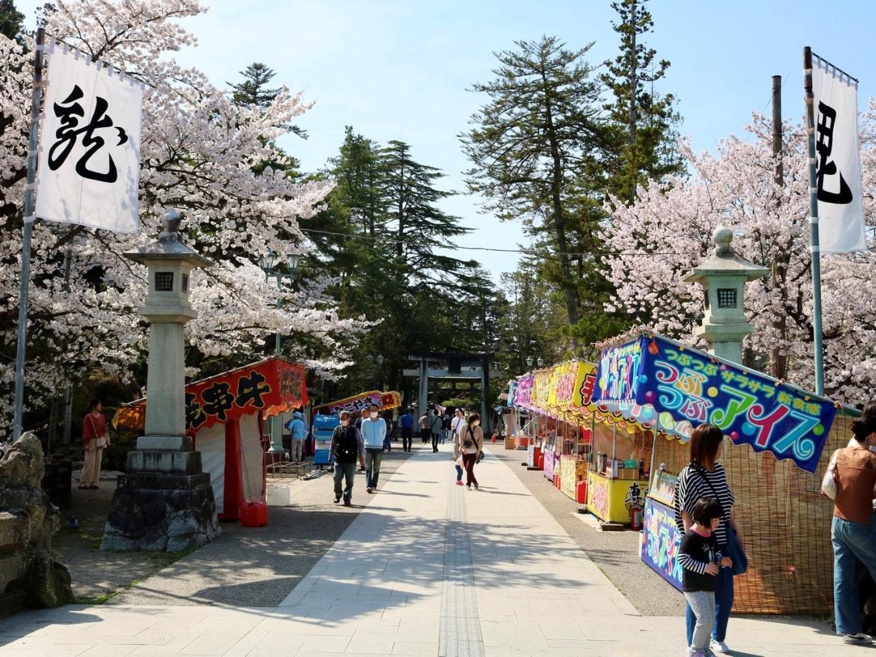 Den'S Hotel Yonezawa Exterior foto